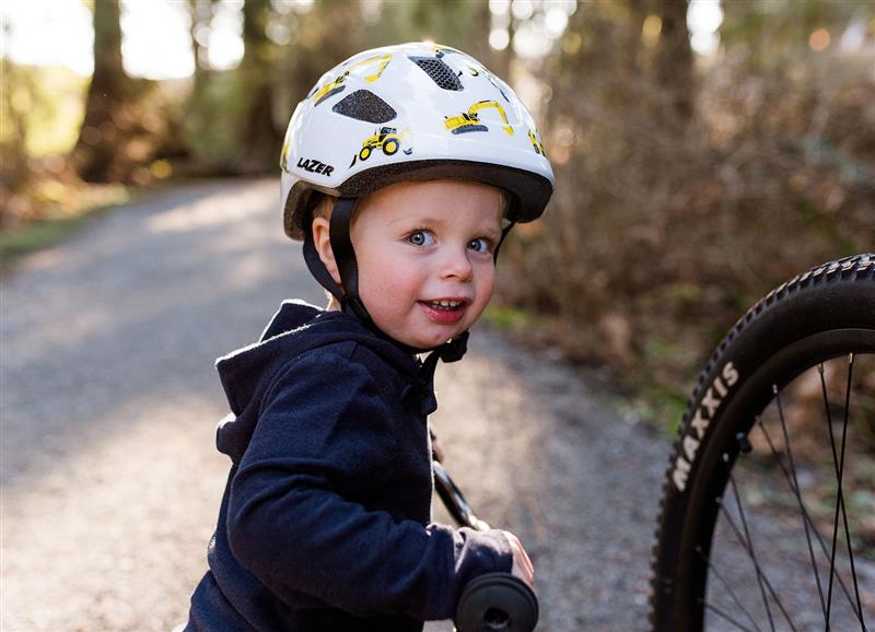 Lazer P’nut KinetiCore 2.0 Kids Helmet – Diggers