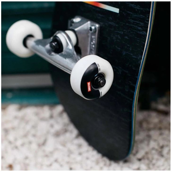Globe G1 Supercolor Black/Pond 8.125 - Skateboard - Dawson Sports