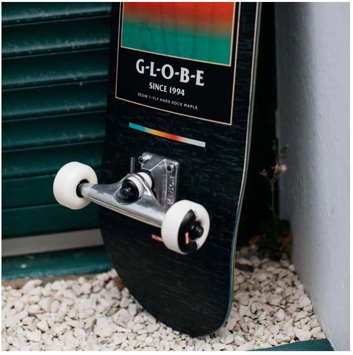 Globe G1 Supercolor Black/Pond 8.125 - Skateboard - Dawson Sports