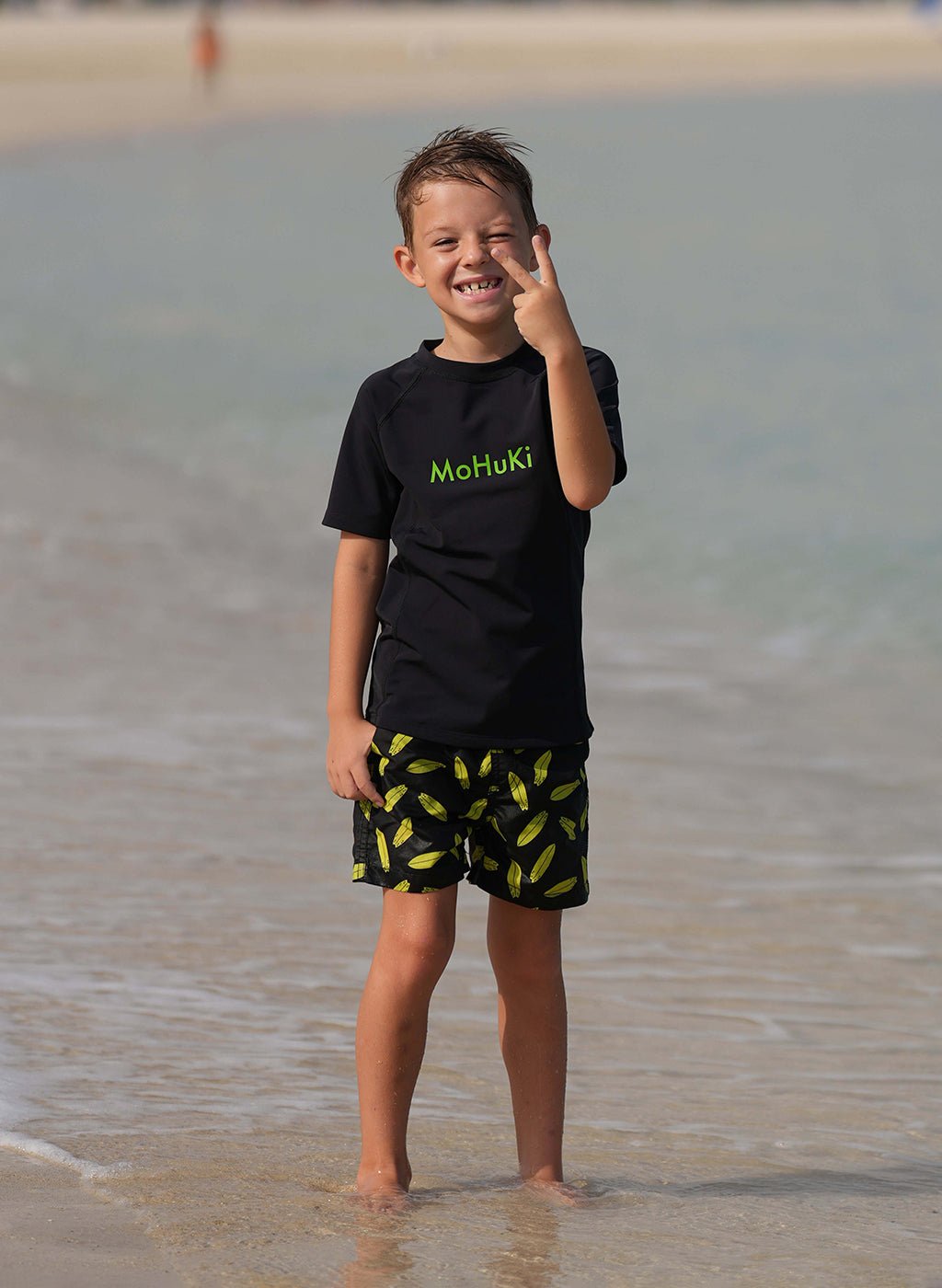 Kids Rashguard Sun Protectant T-Shirt - Black/Green - Swimming - Dawson Sports